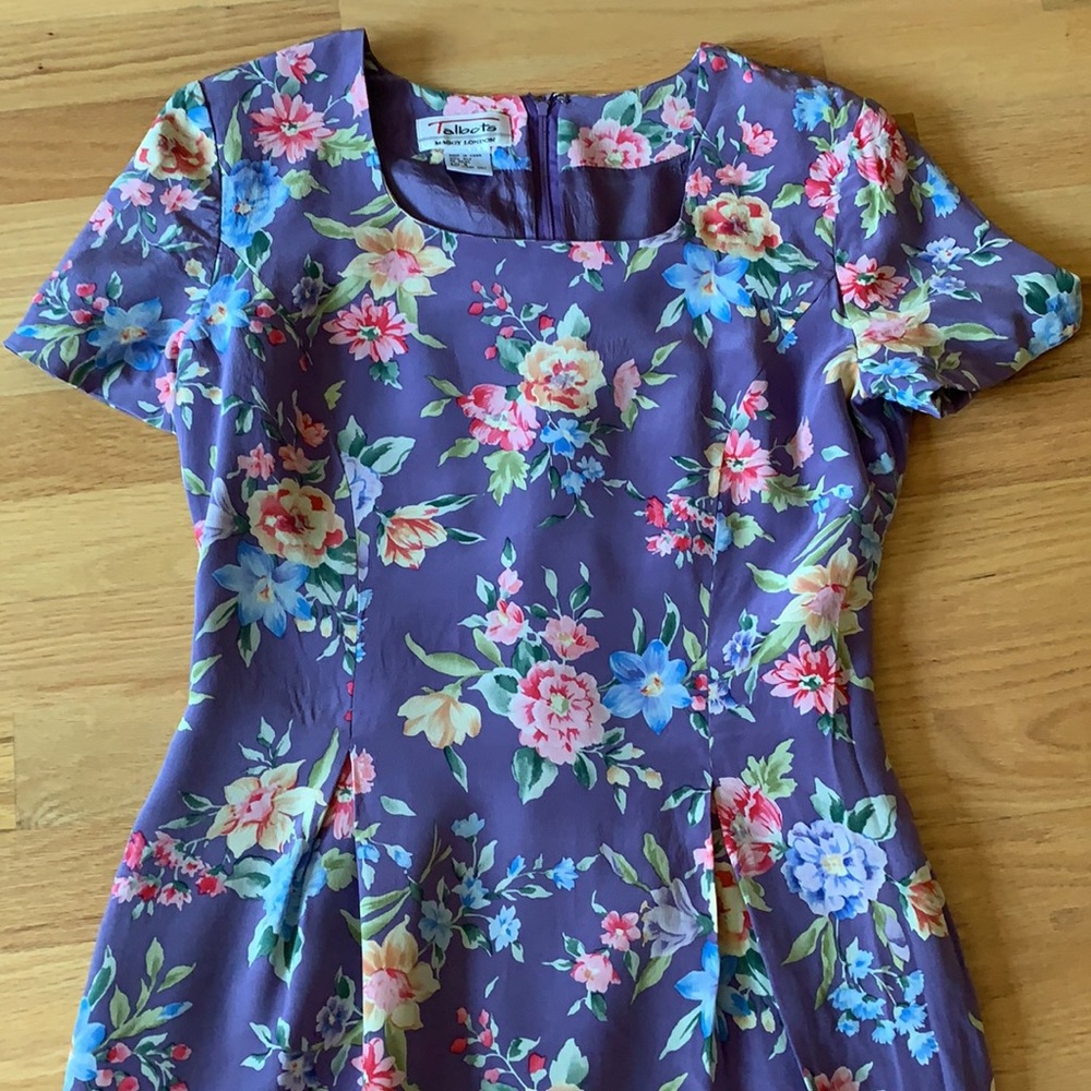 Gorgeous 💜Floral silk Vtg Talbots Maggy London